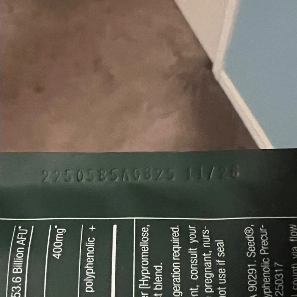 Seed DS-01 Daily Synbiotic probiotic prebiotic supplement in glass and refill - Picture 5 of 5